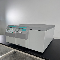 Hermle Labortechnik Z446 Centrifuge image 1